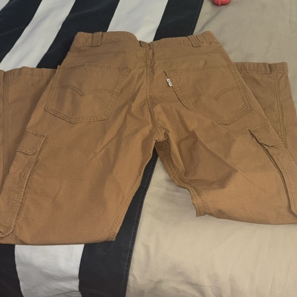 Levis cargo pants khaki - Picture 2 of 3
